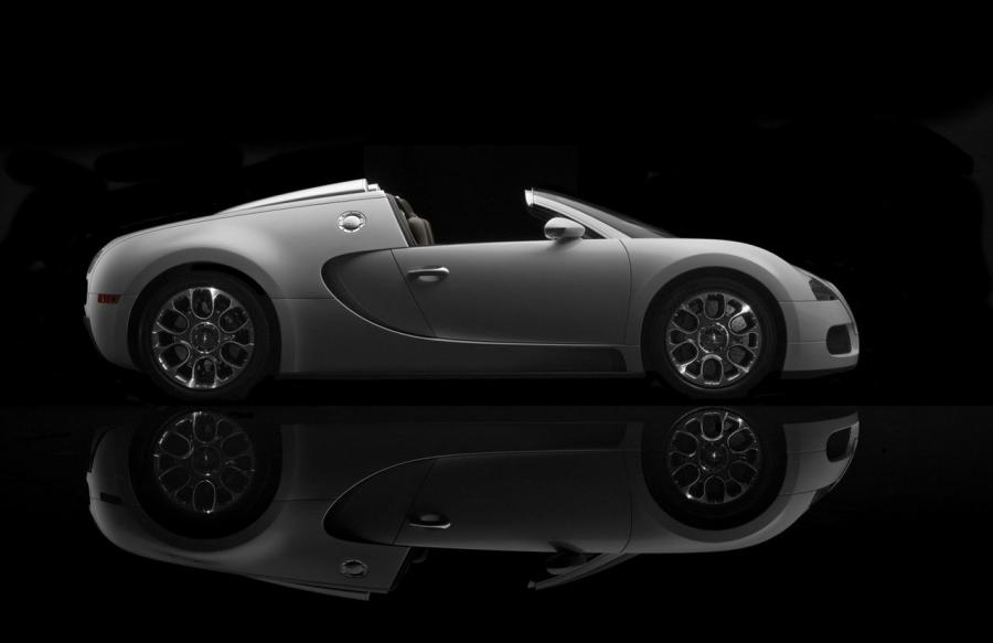  Bugatti Veyron 16.4 Grand Sport Roadster 2008 года  (фото 30 из 186)